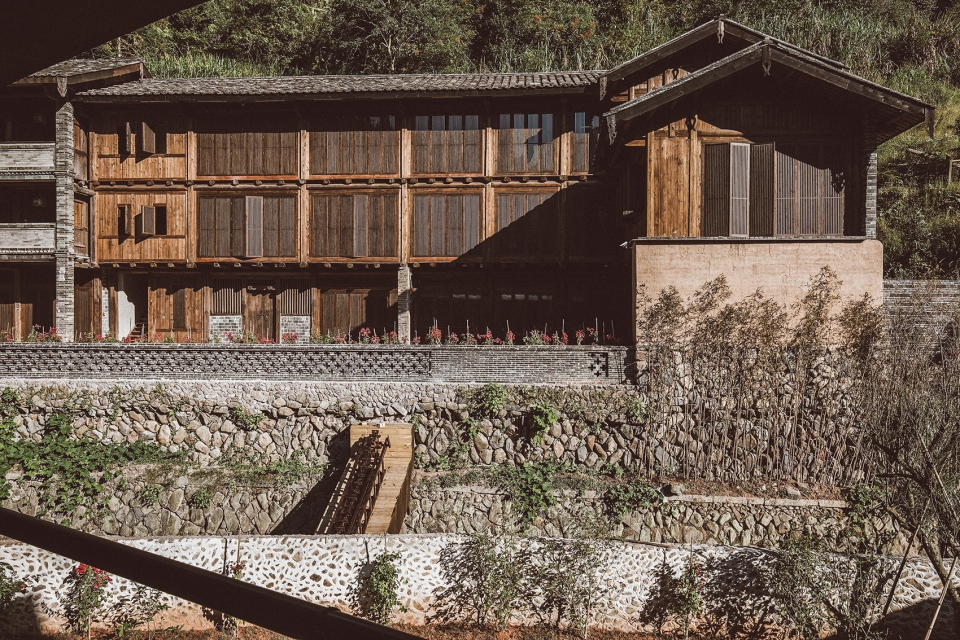 tsingpu tulou retreat by trace architecture office