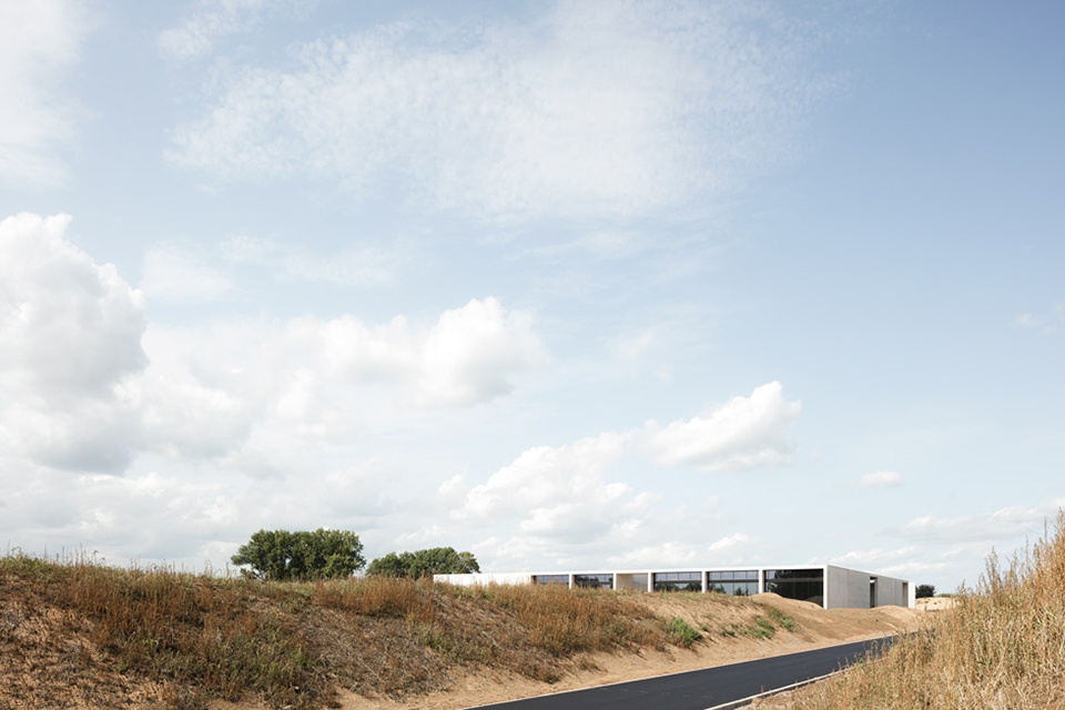 Crematorium Siesegem by KAAN Architecten