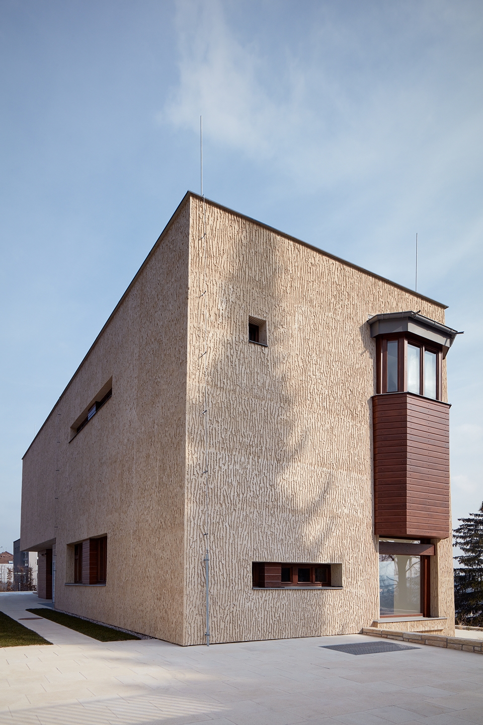 renovation of a functionalist villa indian ship by idhea