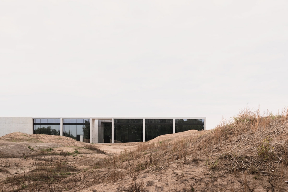Crematorium Siesegem by KAAN Architecten