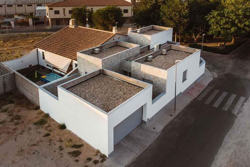 GAS House by OOIIO Architecture