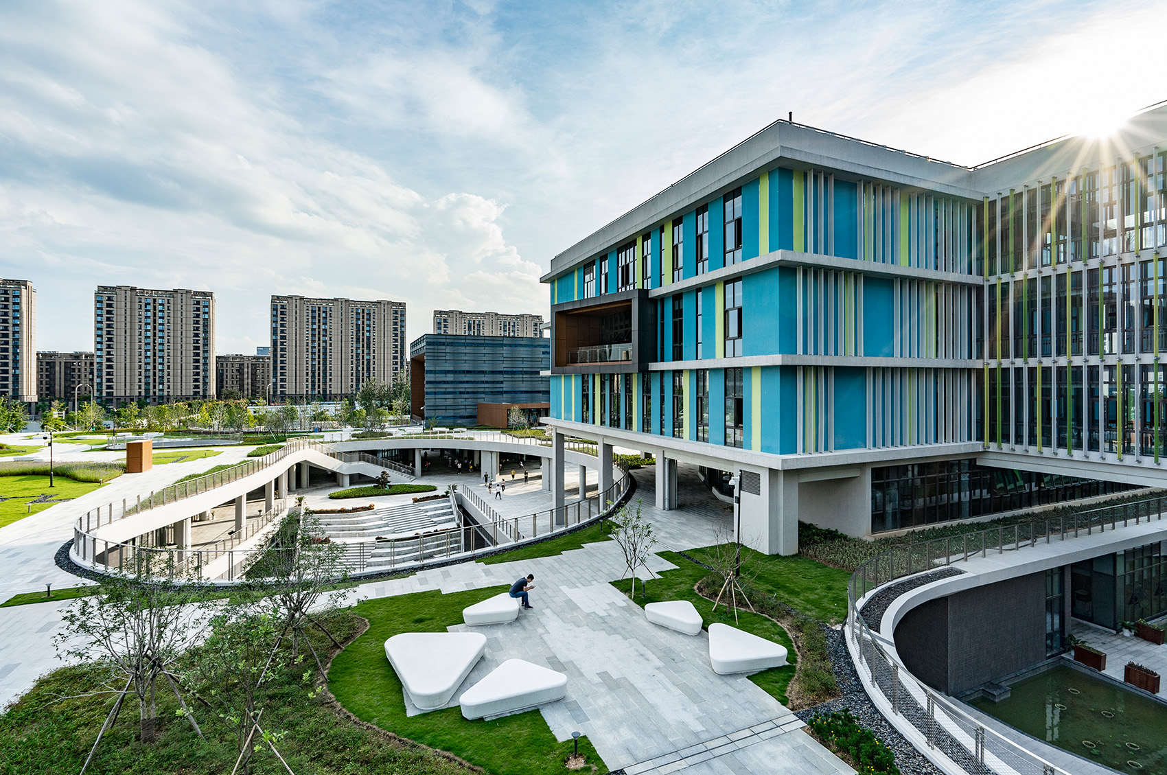 宁波效实中学东部校区 / udg上海联创建筑设计有限公司