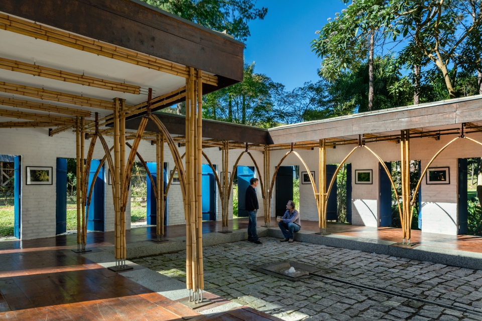 galleria de arte by cru architects