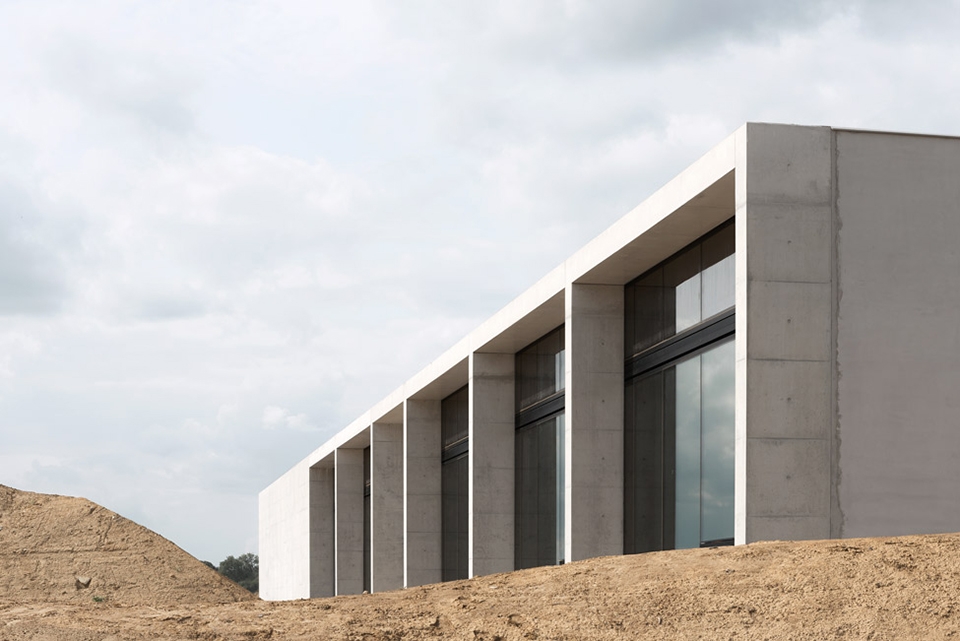 Crematorium Siesegem by KAAN Architecten