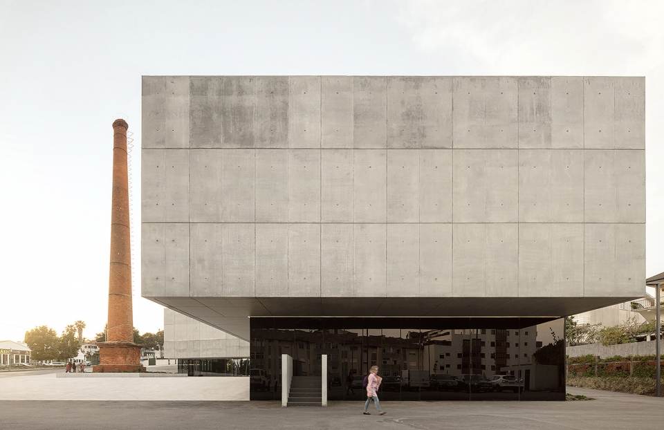 caa agueda arts center in portugal by and re