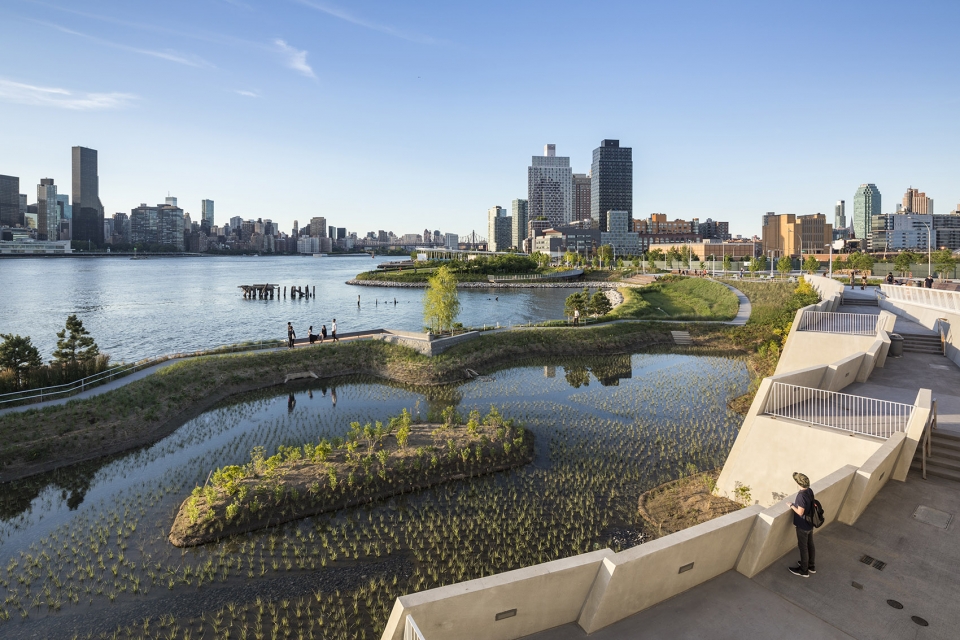 hunters point south waterfront park phase ii by swabalsley weissmanfredi and arup