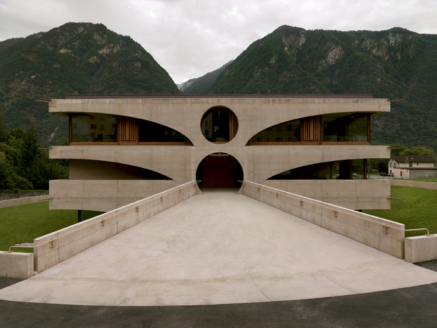 schoolhouse and kindergarten grono by raphael zuber