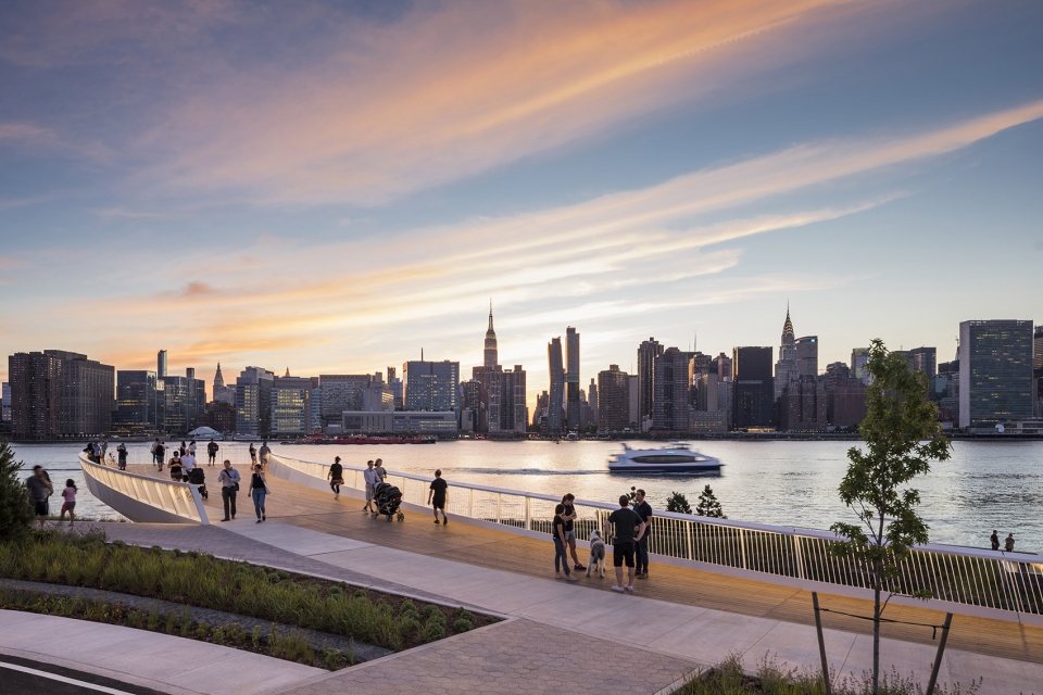 hunters point south waterfront park phase ii by swabalsley weissmanfredi and arup