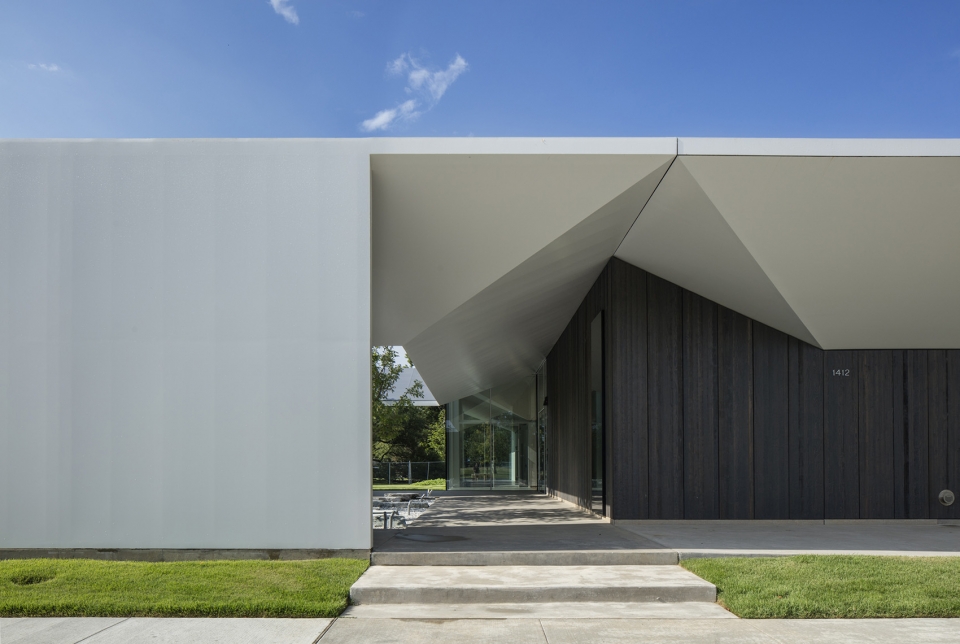 menil drawing institute by johnston marklee