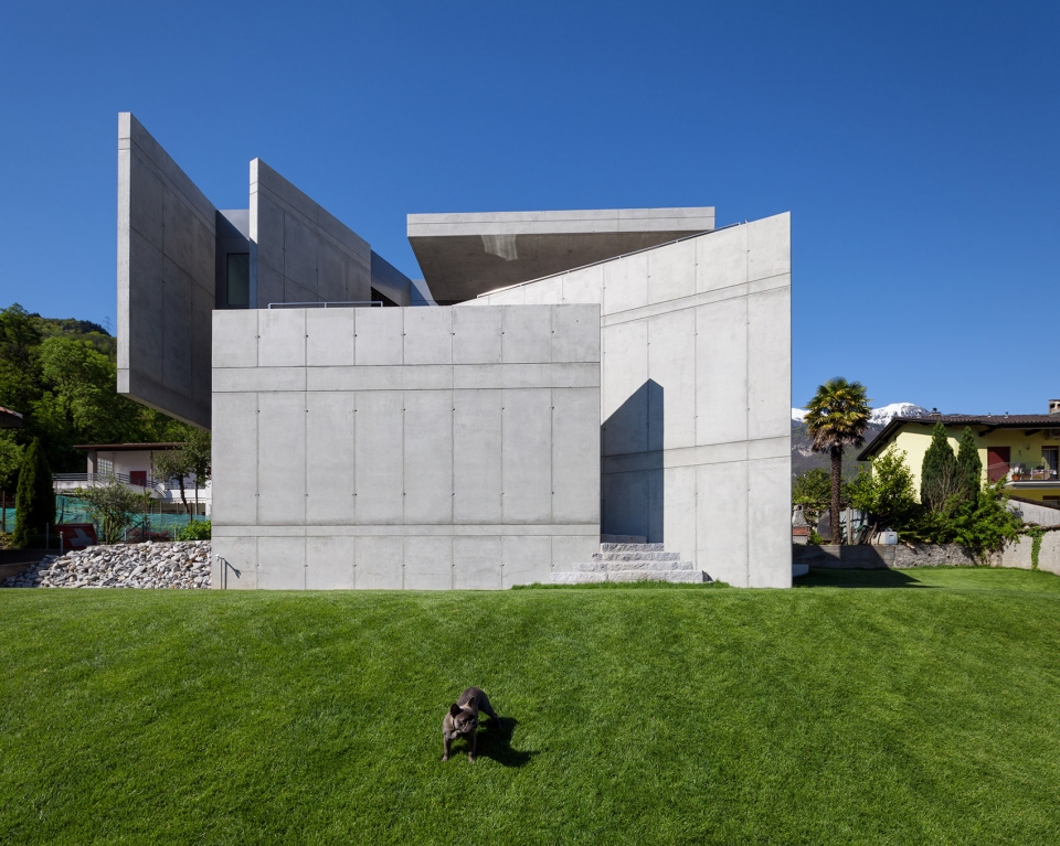 SWISS HOUSE XXXIV by Davide Macullo Architects