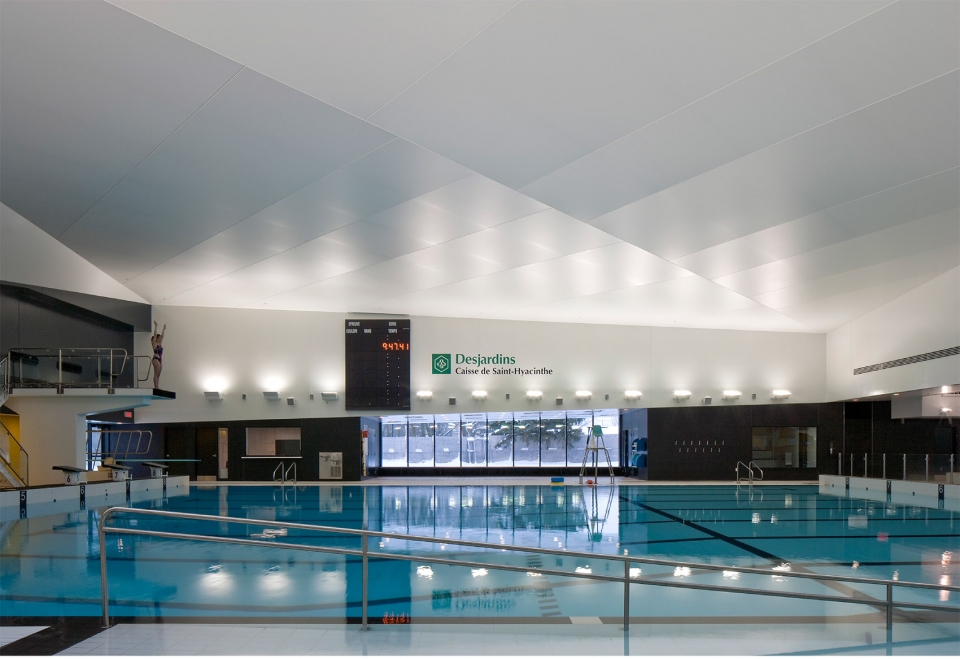 desjardins aquatic centre by acdf architecture
