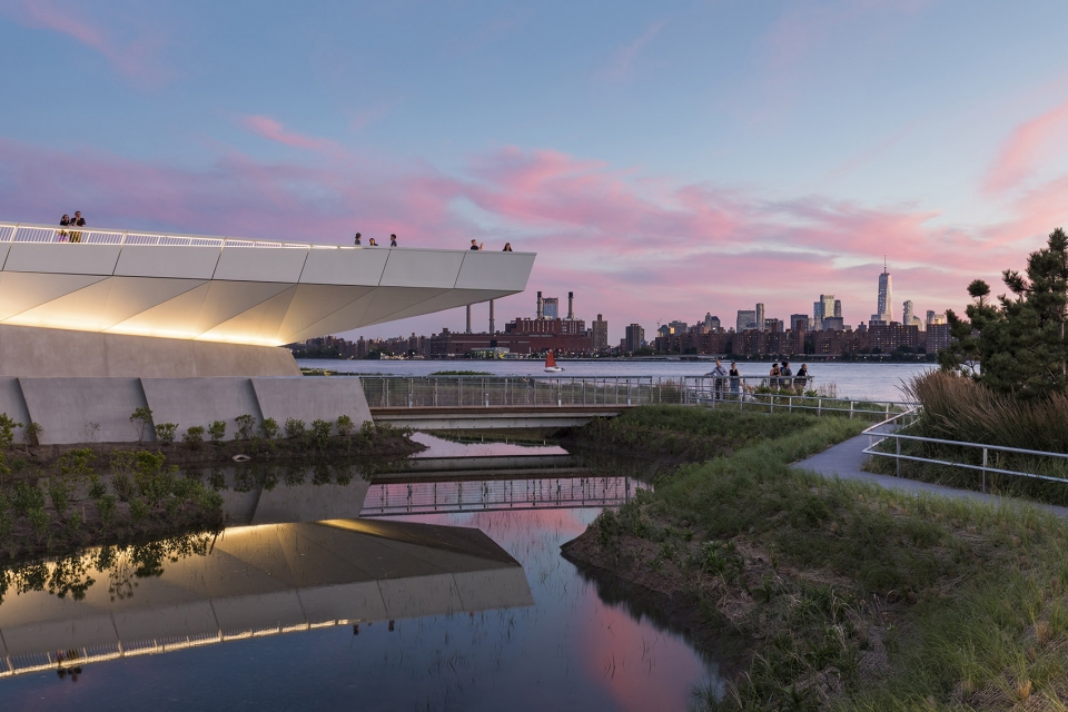 hunters point south waterfront park phase ii by swabalsley weissmanfredi and arup
