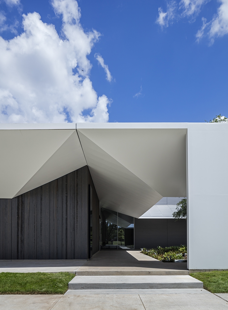 menil drawing institute by johnston marklee
