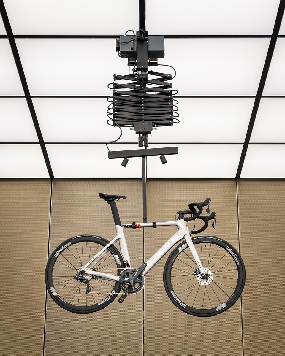 united cycling lab store by johannes torpe studios