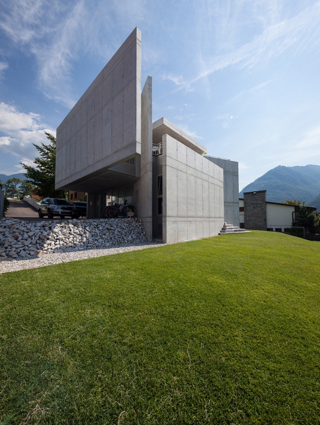 SWISS HOUSE XXXIV by Davide Macullo Architects