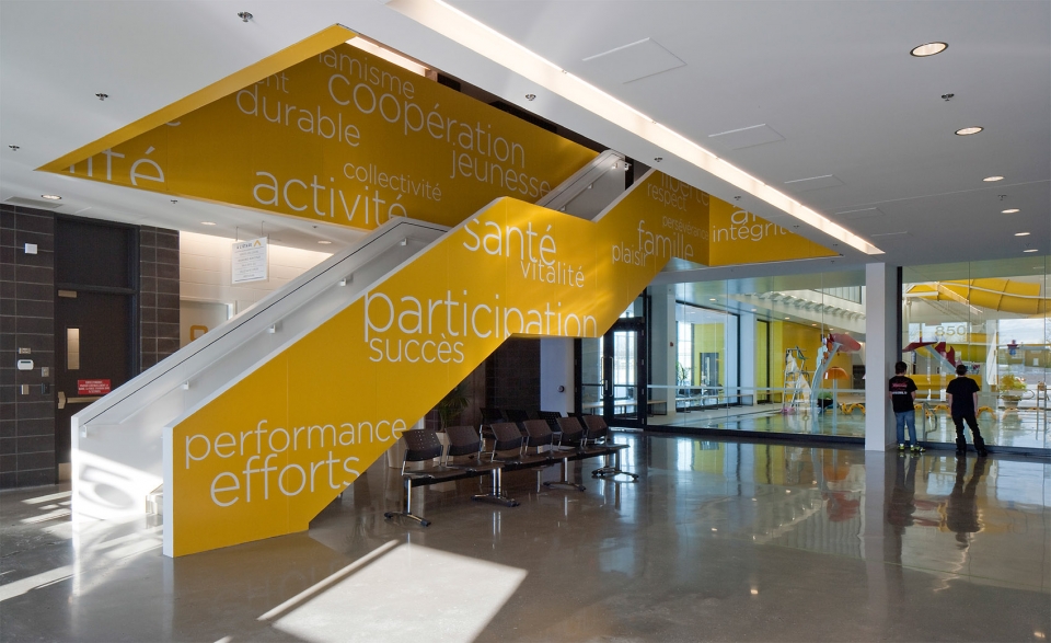 desjardins aquatic centre by acdf architecture