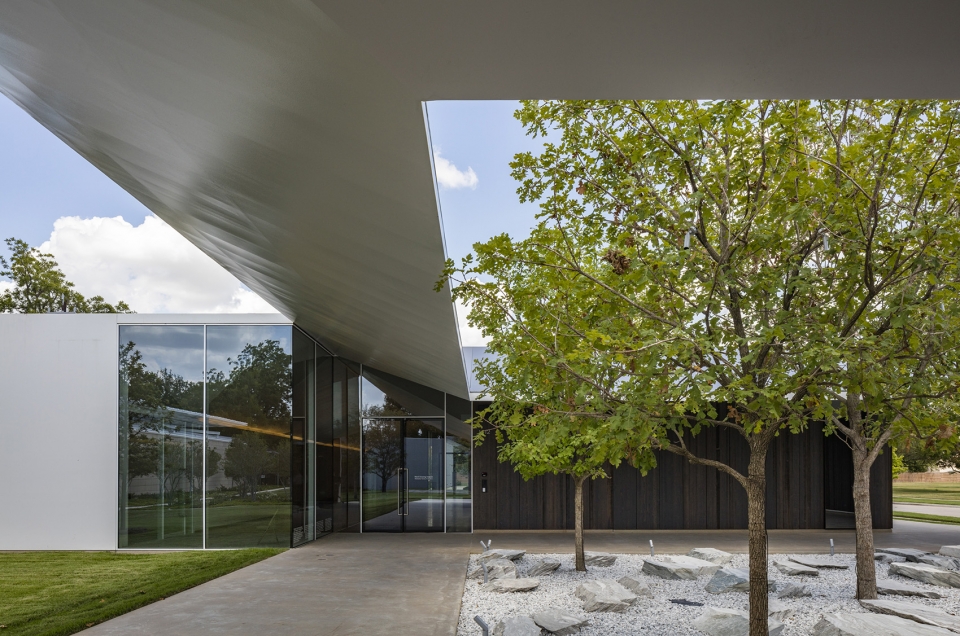 menil drawing institute by johnston marklee