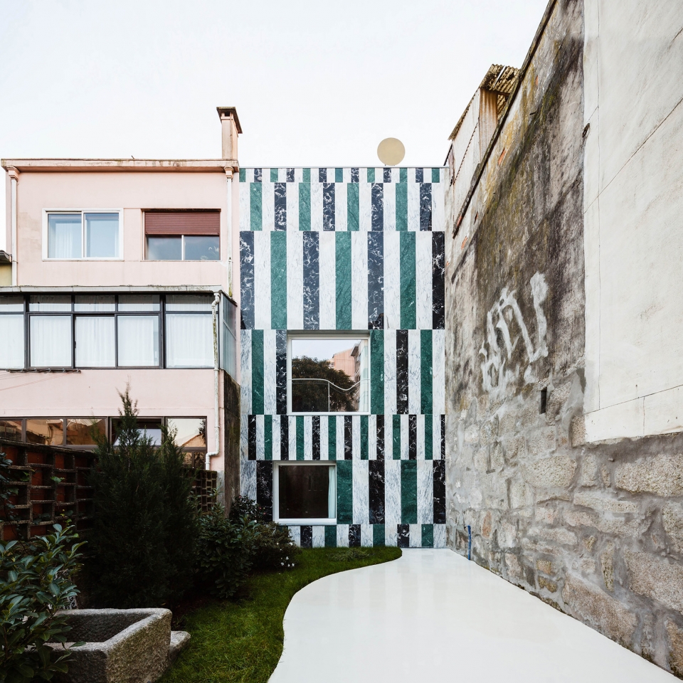 house in rua do paraiso by fala atelier