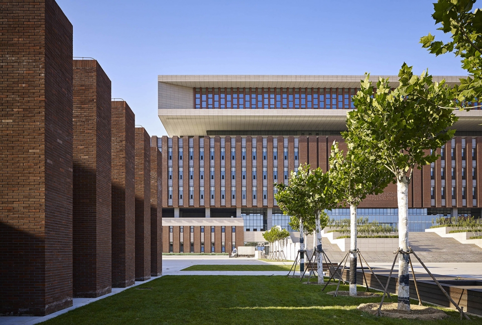 library integrated service building of nankai university new campus china by gpc of tadi