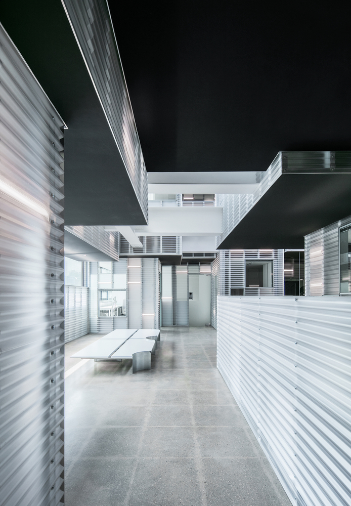 station neo by atelier archimosphere