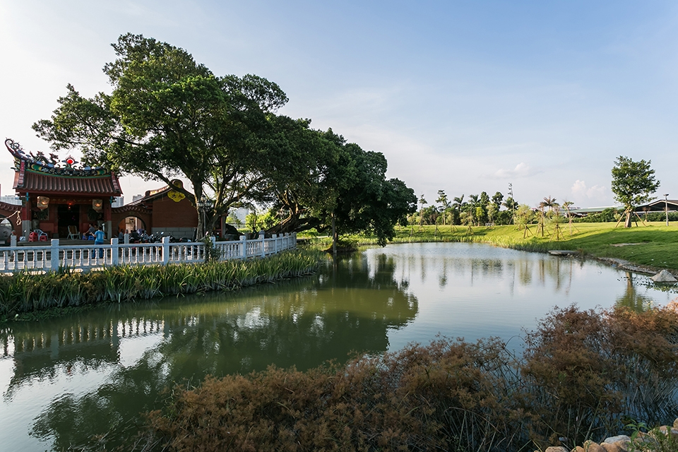 zhangzhou bihu lake eco park china by la design