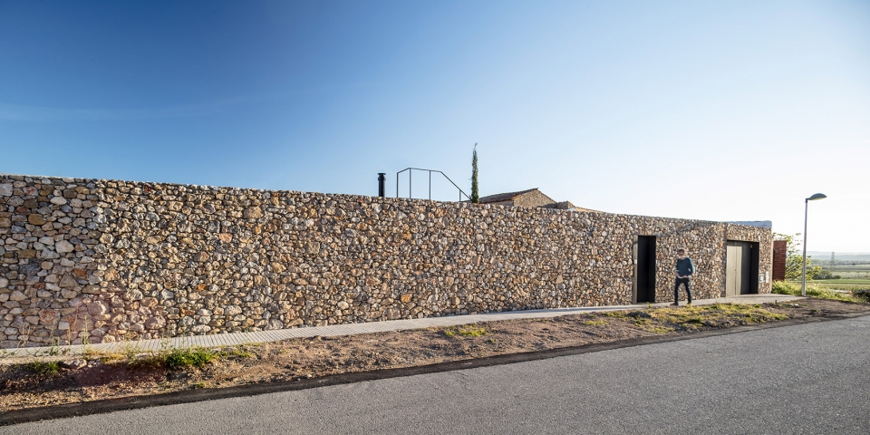 house aa by alventosa morell arquitectes