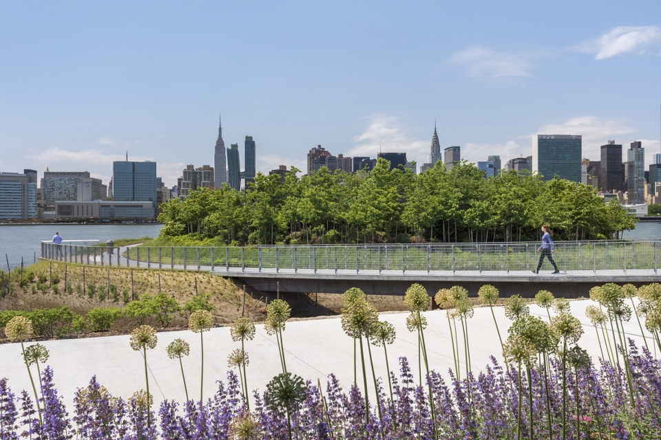 hunters point south waterfront park phase ii by swabalsley weissmanfredi and arup