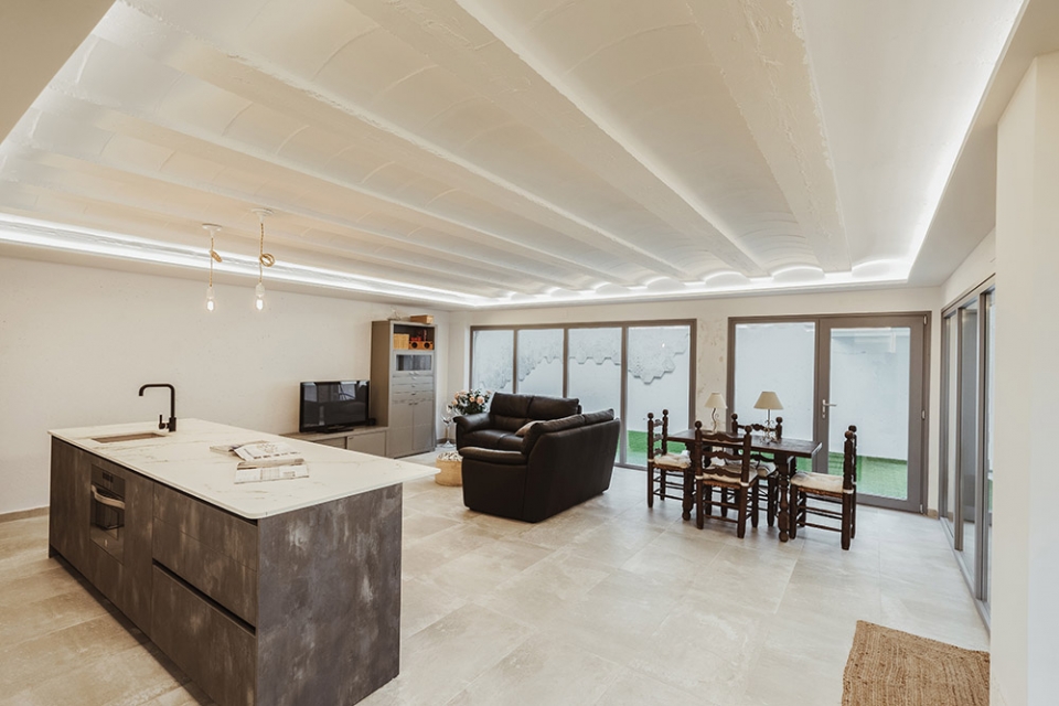 GAS House by OOIIO Architecture