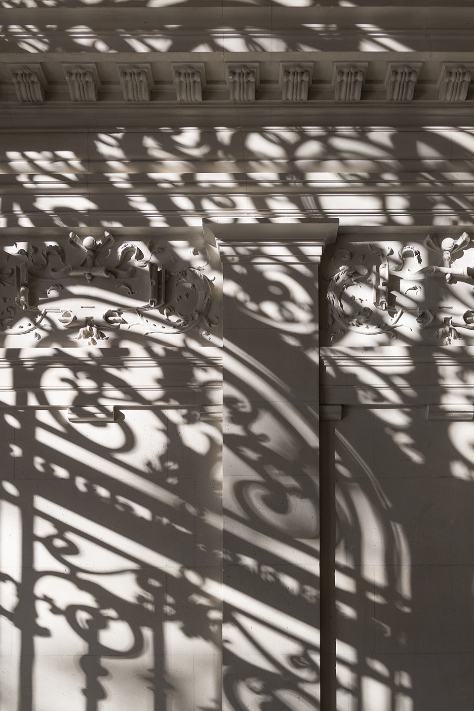 apple champs elysees by foster partners