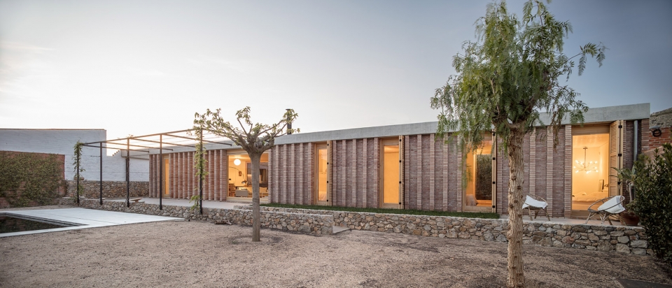 house aa by alventosa morell arquitectes