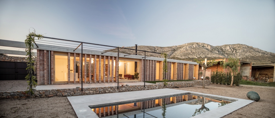 house aa by alventosa morell arquitectes