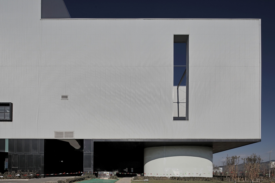 incineration center of domestic waste comprehensive treatment plant at chaoyang district beijing china by atelier li xinggang
