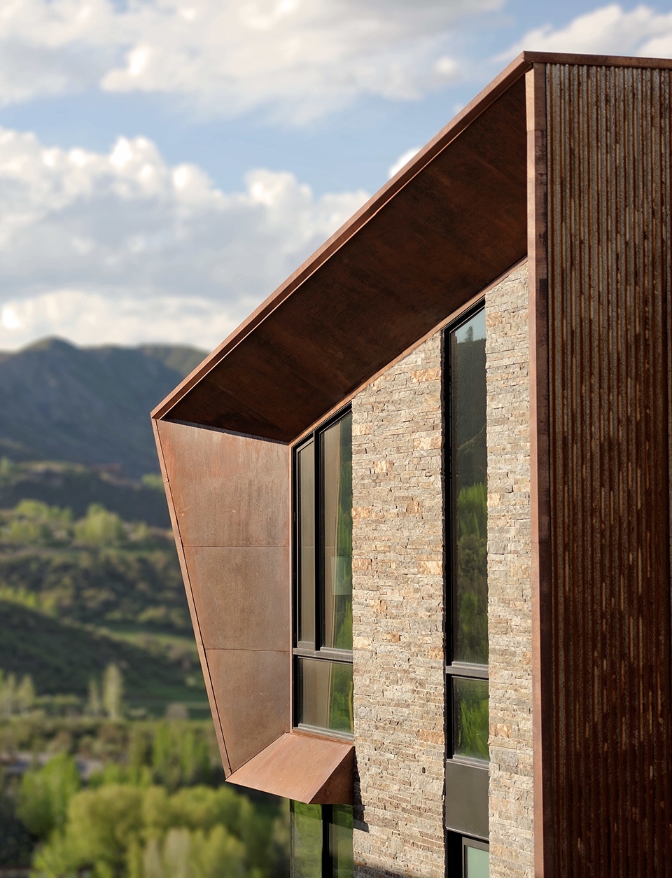 owl creek residence by skylab