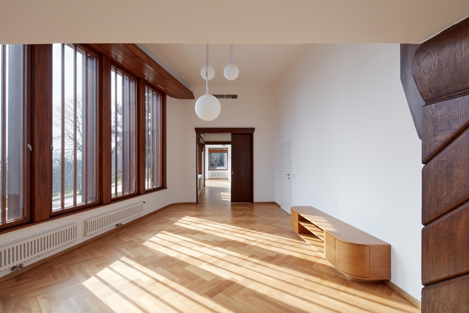 renovation of a functionalist villa indian ship by idhea