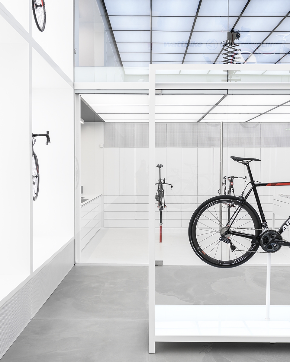 united cycling lab store by johannes torpe studios