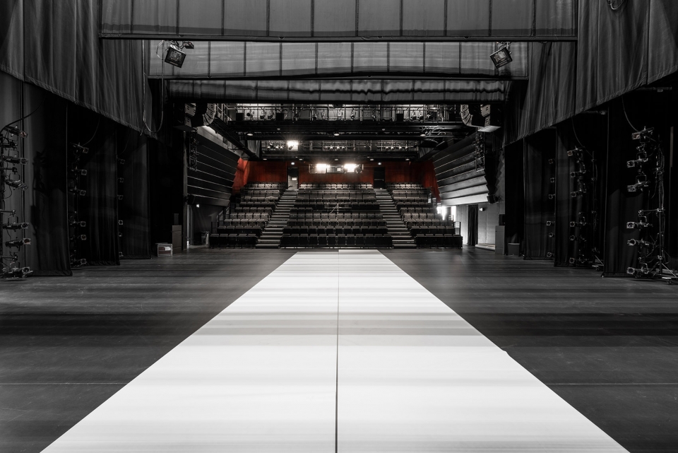 aedificaedifice wilder espace danse building by aedifica