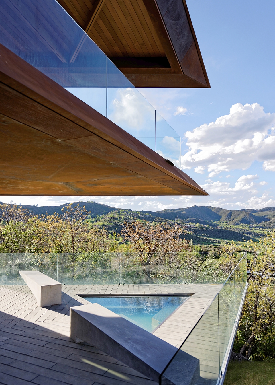owl creek residence by skylab