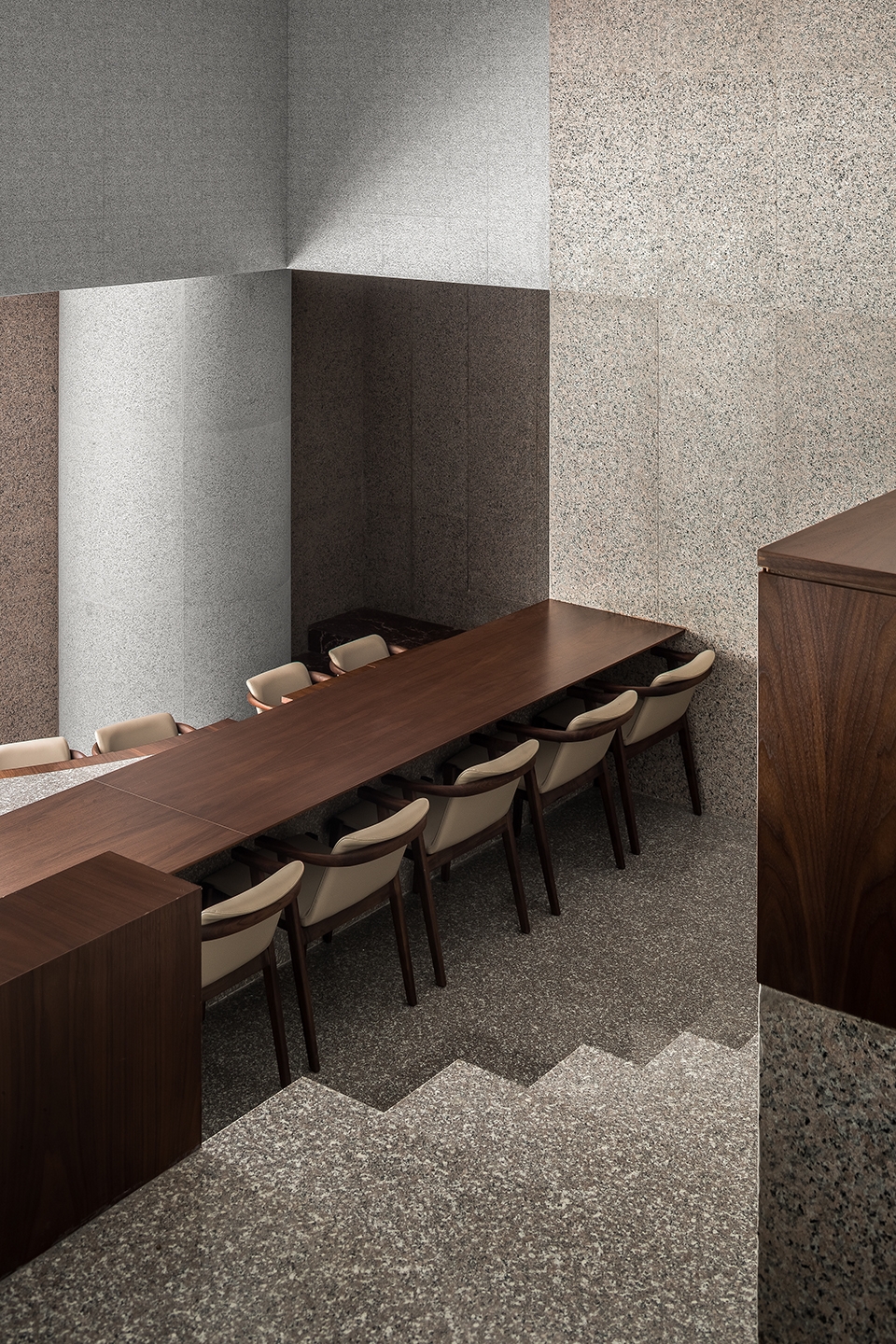 angle boutique china by various associates