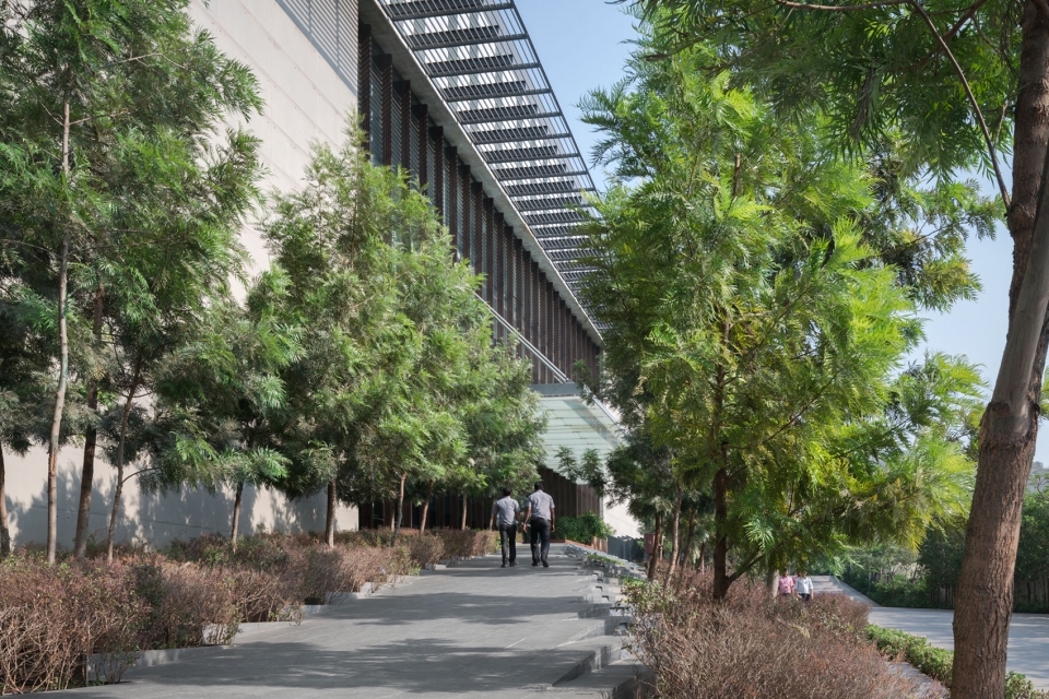 lupin research park by malik architecture