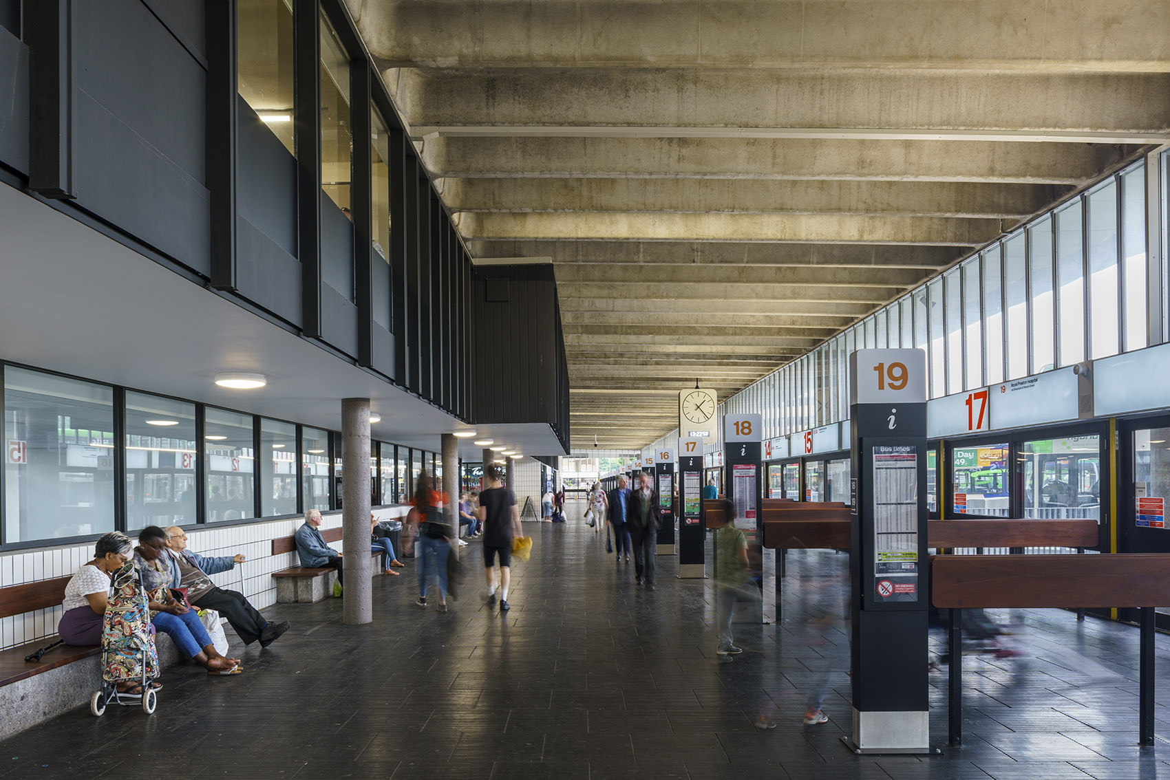 Preston Bus Station by John Puttick Associates 谷德设计网