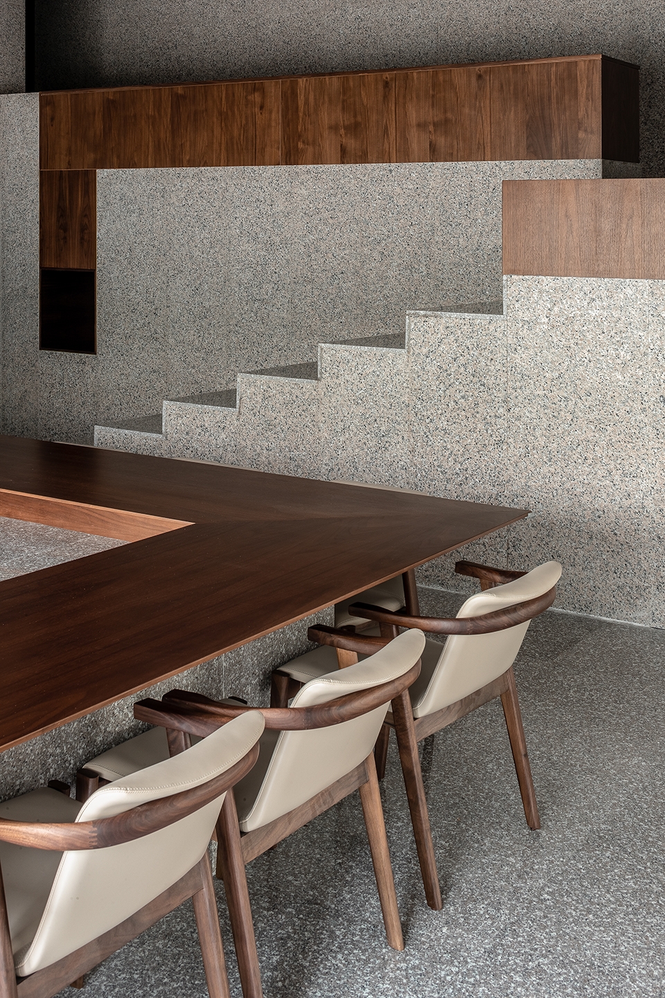 angle boutique china by various associates