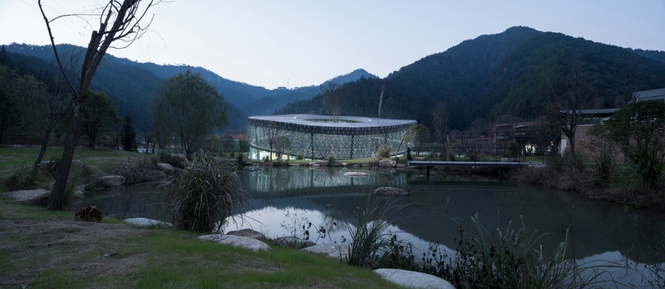 jingdezhen sanbaopeng ceramic design center china by office mass