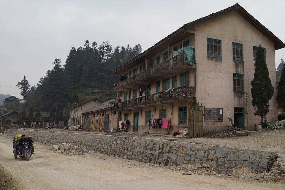 redevelopment of maogong barn art center china by approach architecture studio