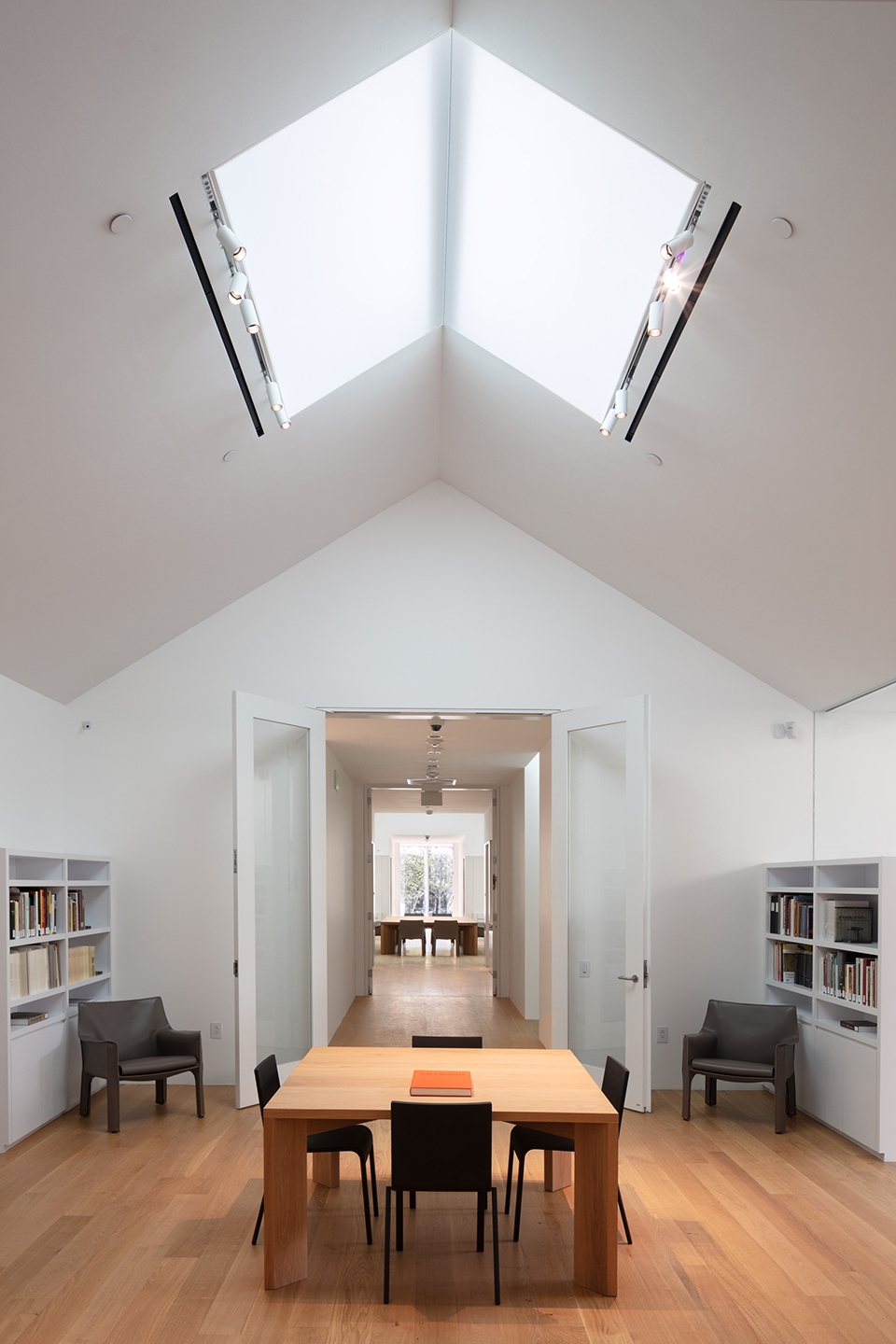 menil drawing institute by johnston marklee