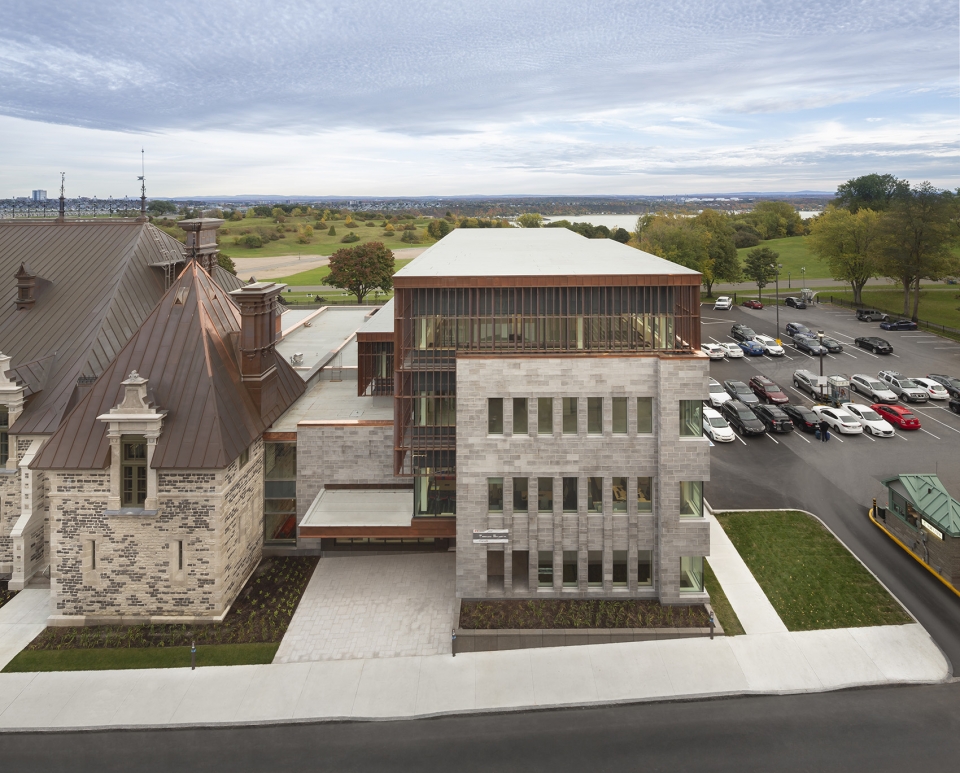 voltigeurs de quebec armoury by a49 dfs stgm