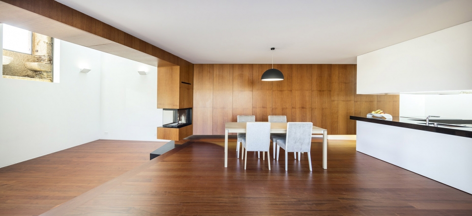 Vigário House Portugal by AND RÉ