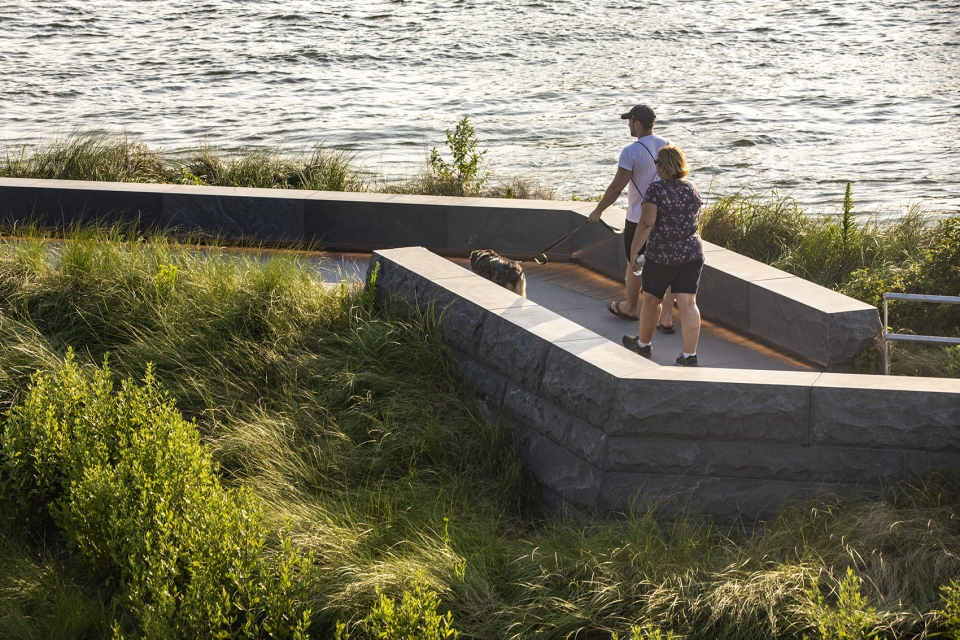 hunters point south waterfront park phase ii by swabalsley weissmanfredi and arup