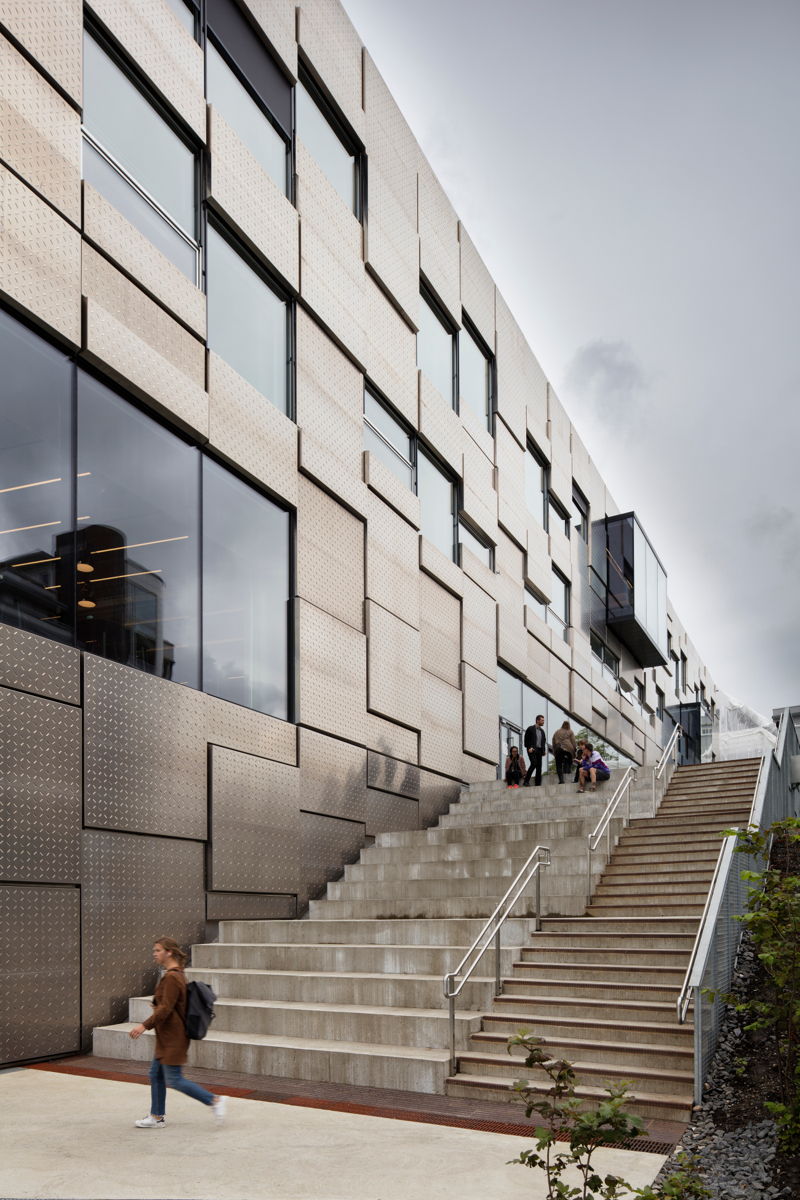 faculty of fine art music and design in bergen by snohetta