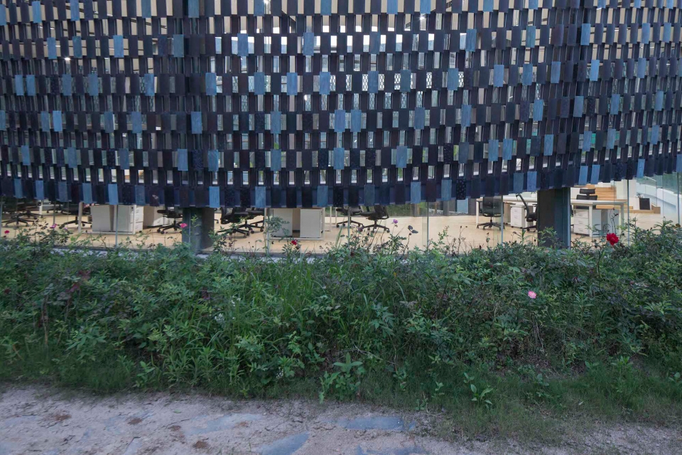 jingdezhen sanbaopeng ceramic design center china by office mass