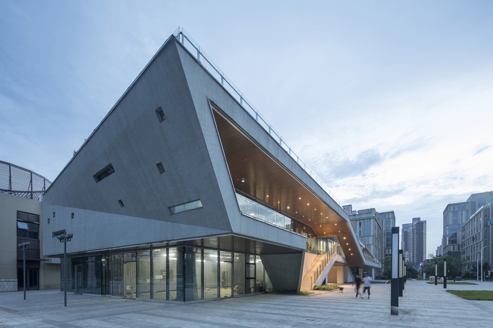 nanchang shimao water city cloud office center china by dplus studio